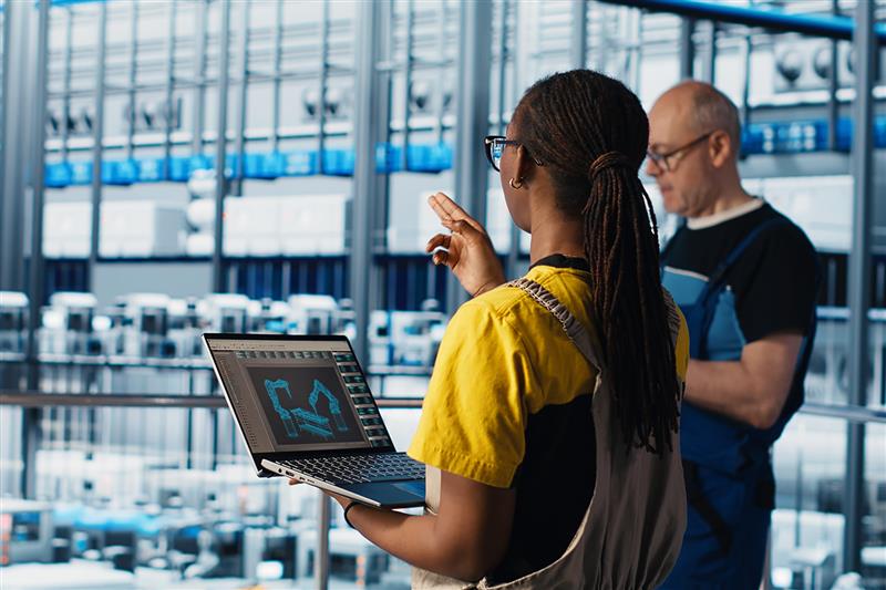 Top 7 IoT Solutions Helping Manufacturing Businesses Save Costs in 2025